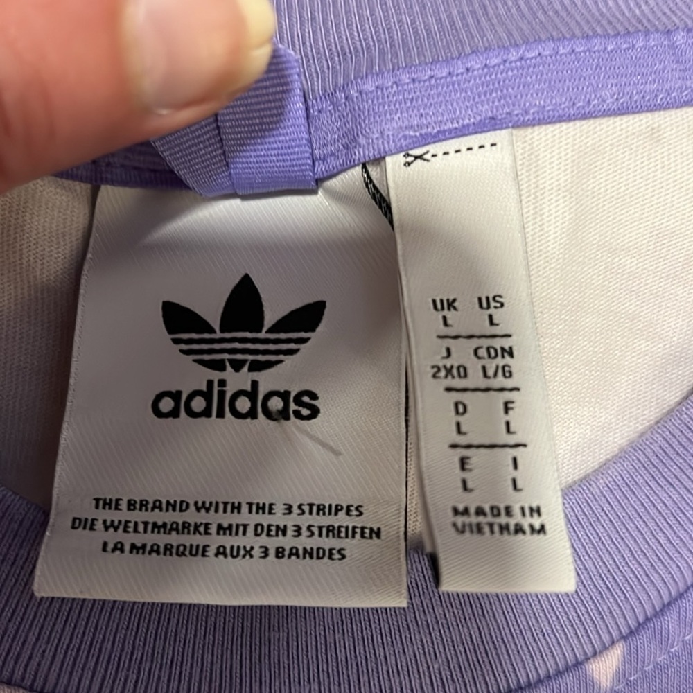 Adidas Adventure T-Shirt With Embroidered Cameleon - Picture 9 of 9